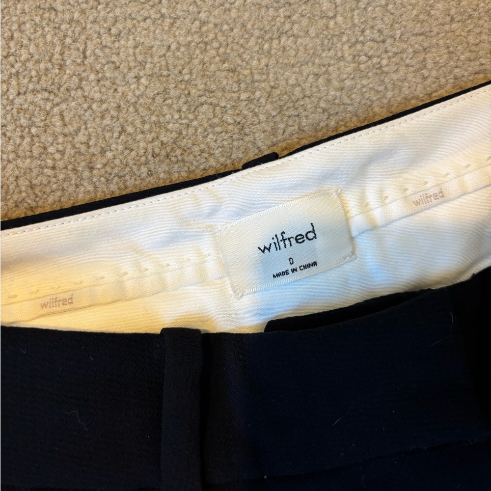 Wilfred Black pants size 0 - Picture 2 of 2